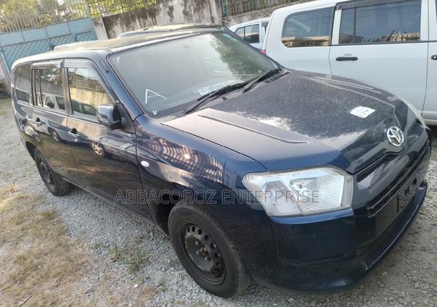 Pre-owned Toyota Probox 1.5 DX 4WD 2016 Blue - Stylish and Spacious Compact SUV