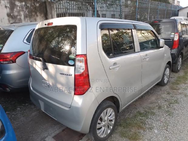 Silver 2016 Suzuki Wagon R 660 Petrol FWD - Economical Compact Hatchback