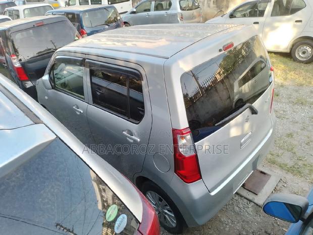 Silver 2016 Suzuki Wagon R 660 Petrol FWD - Economical Compact Hatchback