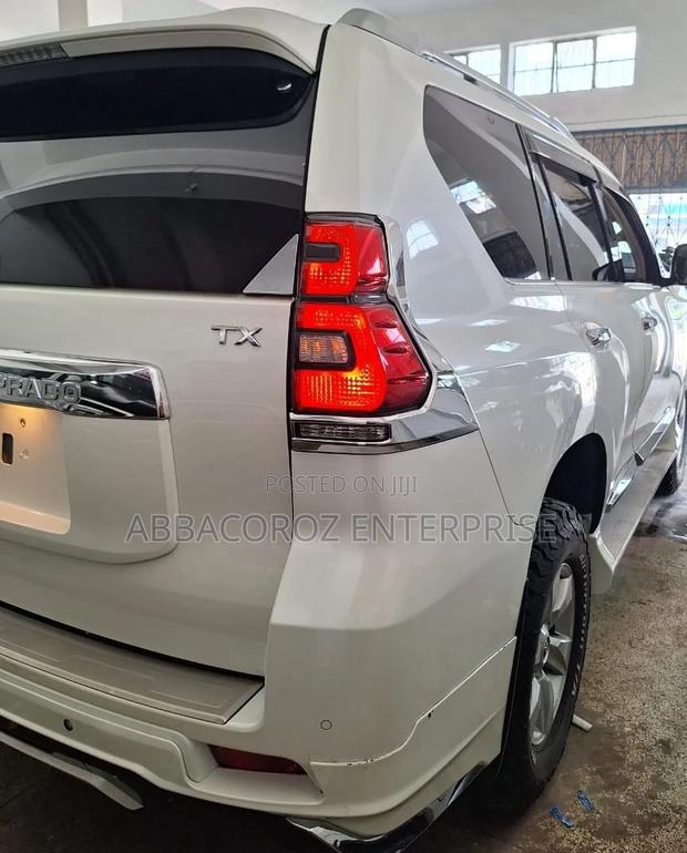 2018 Toyota Land Cruiser Prado 2.7 - Used Pearl Edition