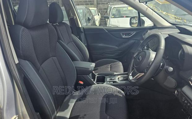 2018 Subaru Forester Silver: Refined Compact SUV