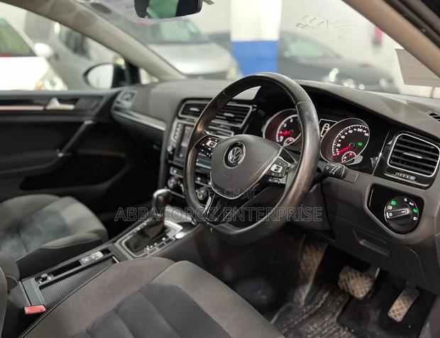 2017 Volkswagen Golf in Matt Black - Elevate Your Drive
