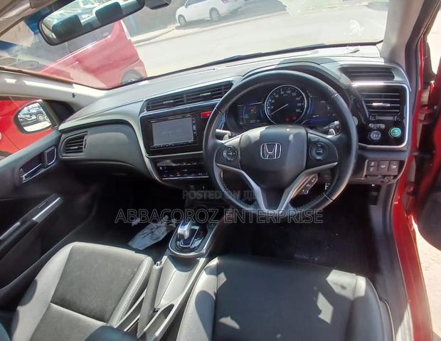 2016 Honda Grace 1.5 Hybrid AWD Red - Pre-Owned