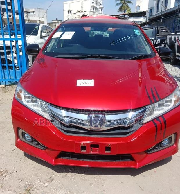 2016 Honda Grace 1.5 Hybrid AWD Red - Pre-Owned