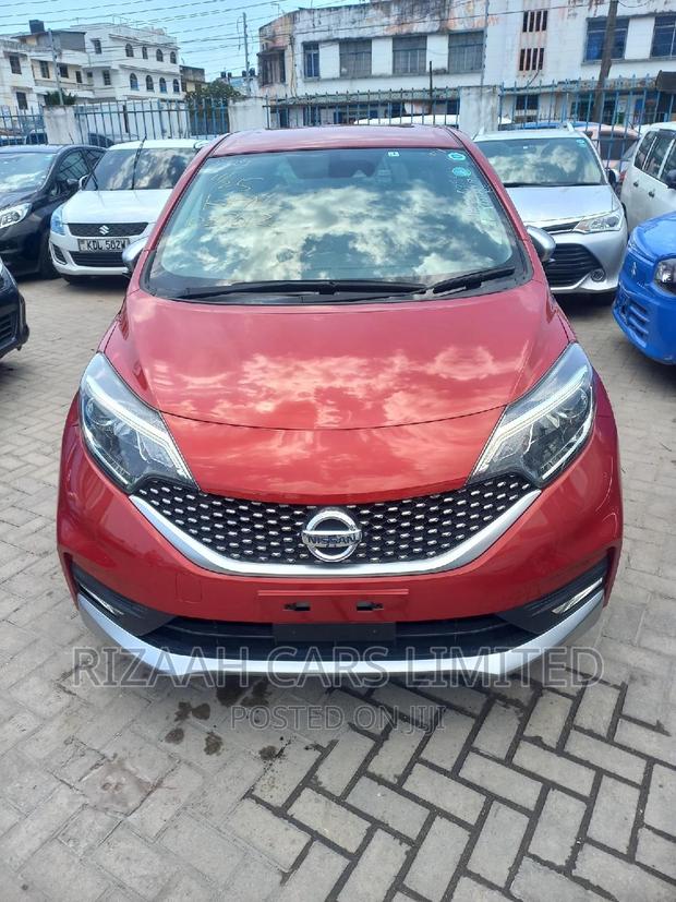 Nissan Note 2017 Red