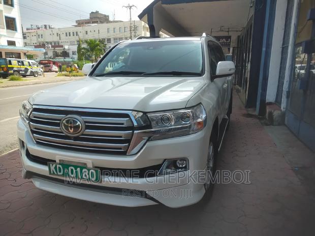 2019 Toyota Land Cruiser in Ivory - Spacious and Reliable Off-Road SUV