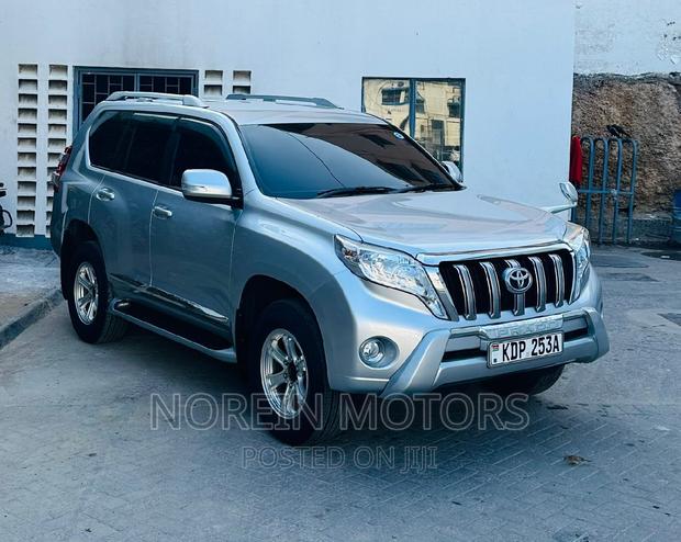 Prado Land Cruiser 2016 - Silver Edition