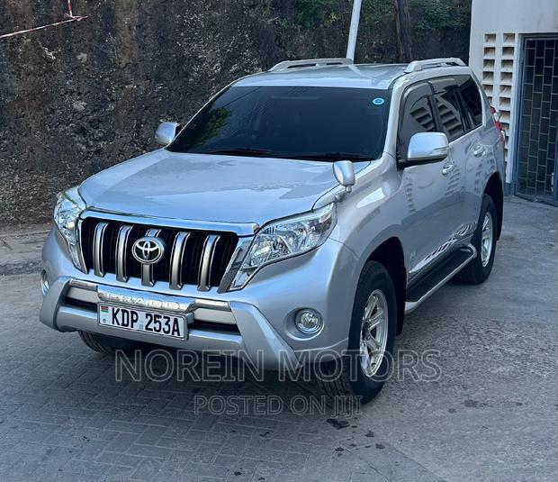 Prado Land Cruiser 2016 - Silver Edition