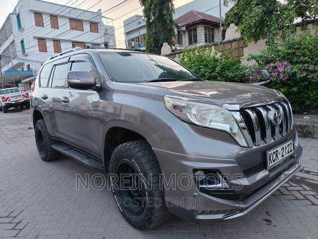 2012 Toyota Land Cruiser Prado Brown - Pre-owned SUV for Sale