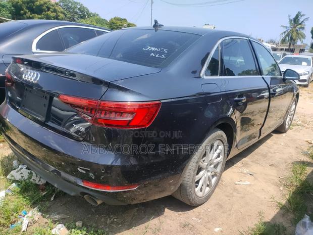 Sleek 2016 Audi A4 Matt Black - Quality and style combined!