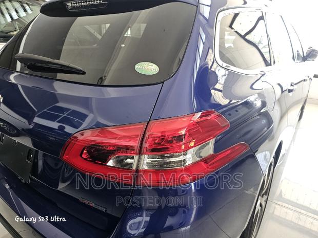 2017 Peugeot 308 Blue - Sleek Sedan with Advanced Features