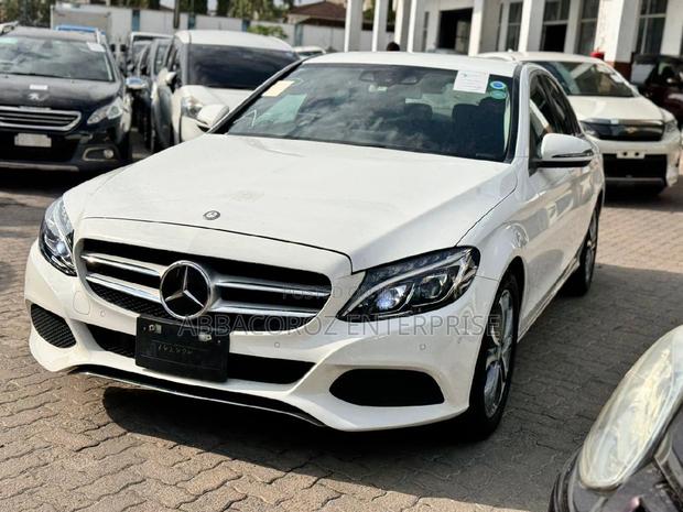 2016 Mercedes-Benz C200 Off-White - Impeccable Condition