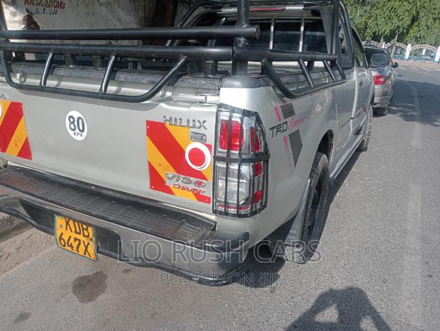 2014 Toyota Hilux Silver - Reliable, Powerful Pickup