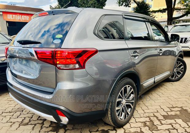 2016 Mitsubishi Outlander - Used Gray SUV - Affordable Price