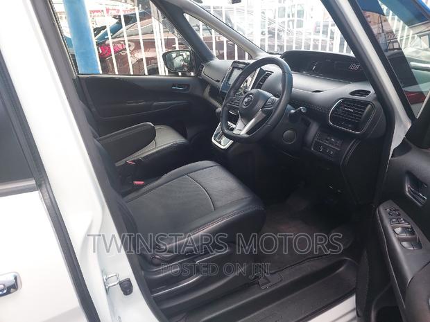2017 Nissan Serena White, Modern Minivan with Ample Space