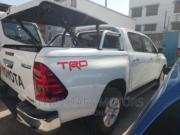 2018 White Toyota Hilux: Tough and Stylish Pickup Truck for Everyday Use