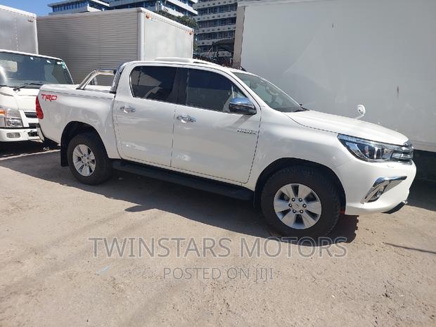 2018 White Toyota Hilux: Tough and Stylish Pickup Truck for Everyday Use