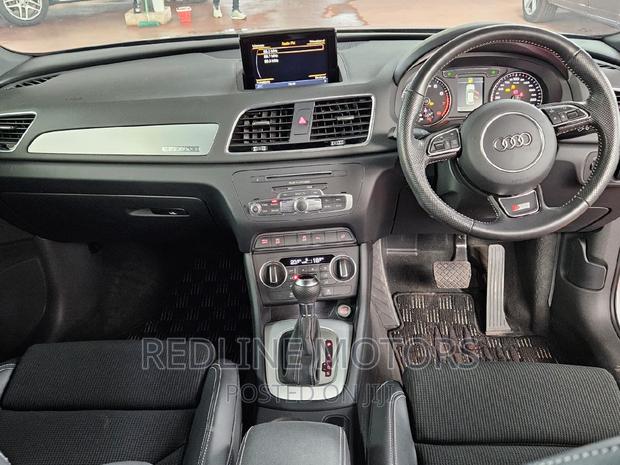Sleek 2016 Audi Q3 Silver - Premium Compact SUV