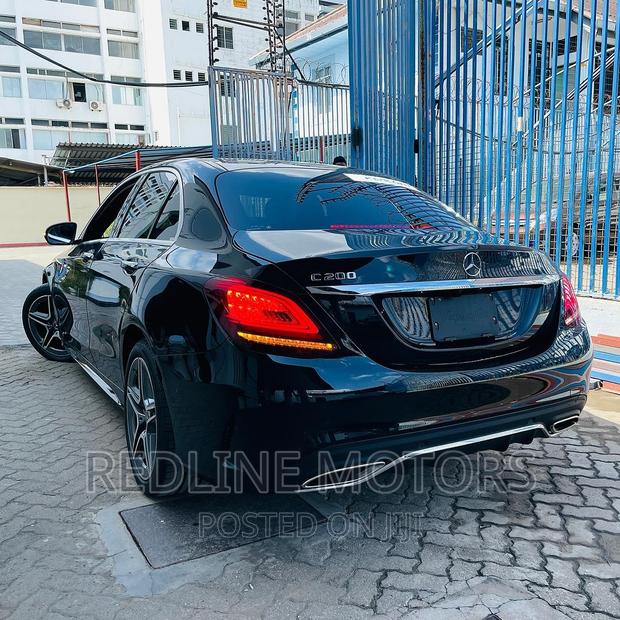 Mercedes-Benz C200 2017 in Matt Black - Stylish and Sophisticated Ride
