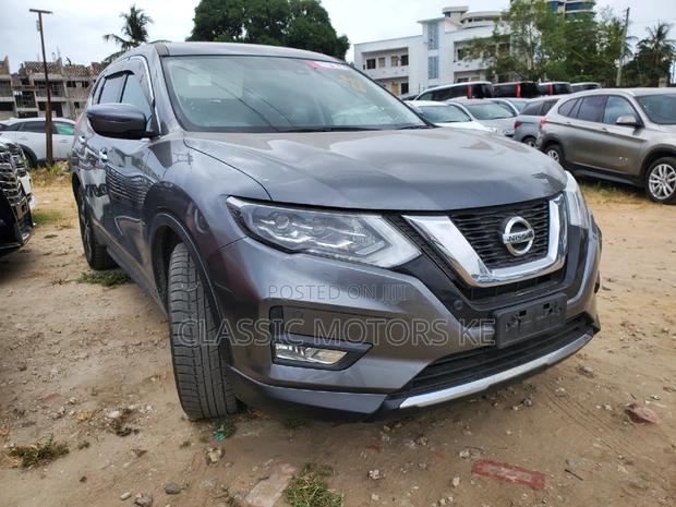 2018 Nissan X-Trail 2.0 Petrol AWD Gray - Certified Pre-Owned