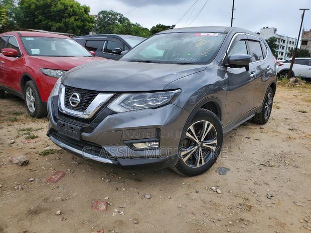 2018 Nissan X-Trail 2.0 Petrol AWD Gray - Certified Pre-Owned