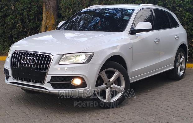 White 2015 Audi Q5 - Stylish and Spacious SUV