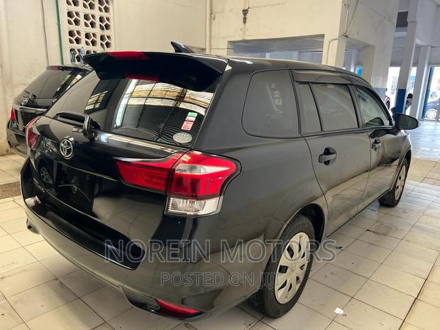 Pre-Owned 2017 Toyota Corolla Fielder in Gray - Affordable SUV Deals