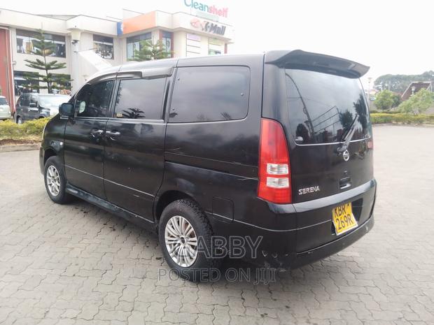 Pre-owned 2006 Nissan Serena Black - Quality and Style