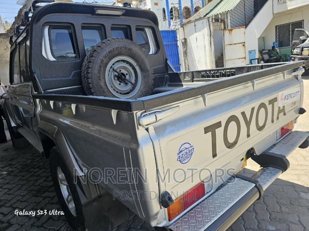 2017 Land Cruiser in Gray - Luxury Off-Roading SUV by Toyota