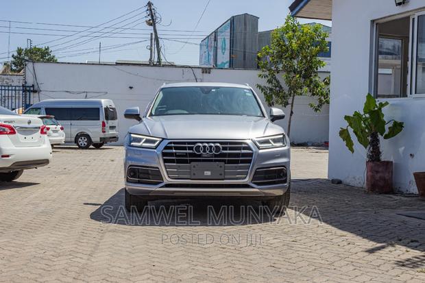 Audi Q5 2018 Silver