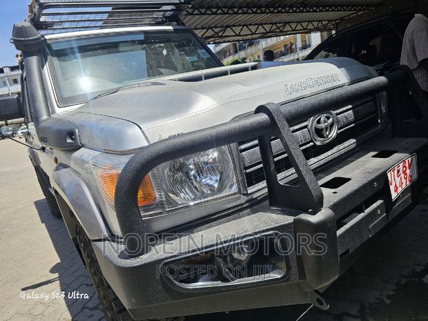 2017 Land Cruiser in Gray - Luxury Off-Roading SUV by Toyota