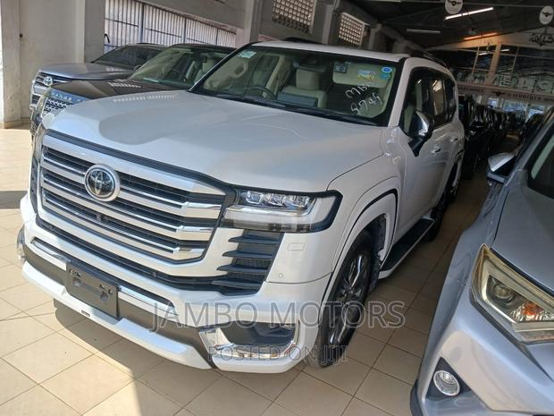 Toyota Land Cruiser 3.5 Petrol 4WD 2022 - White - Off-Road Edition