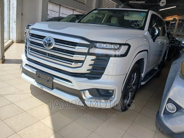 Toyota Land Cruiser 3.5 Petrol 4WD 2022 - White - Off-Road Edition