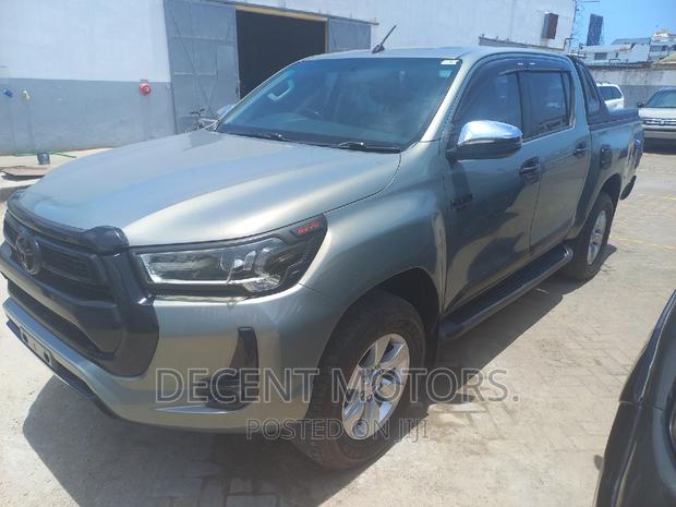 2017 Toyota Hilux Green - Unmatched Performance
