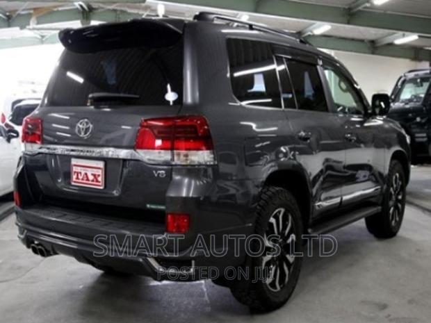 Gray 2016 Toyota Land Cruiser - Used SUV with Off-Roading Features