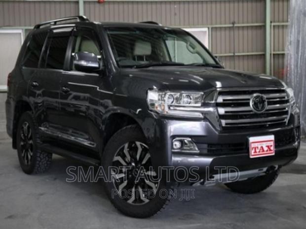Gray 2016 Toyota Land Cruiser - Used SUV with Off-Roading Features