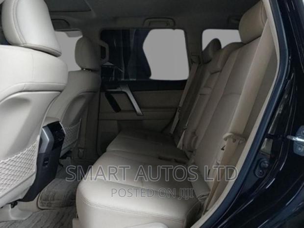 2018 Toyota Land Cruiser Prado Black - Stylish Off-Road Adventure