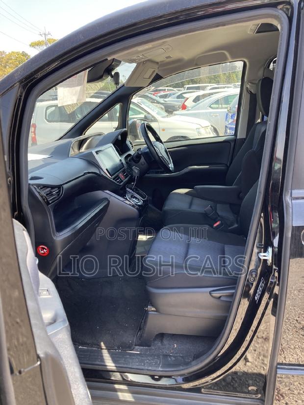 Toyota Voxy 2017 Black