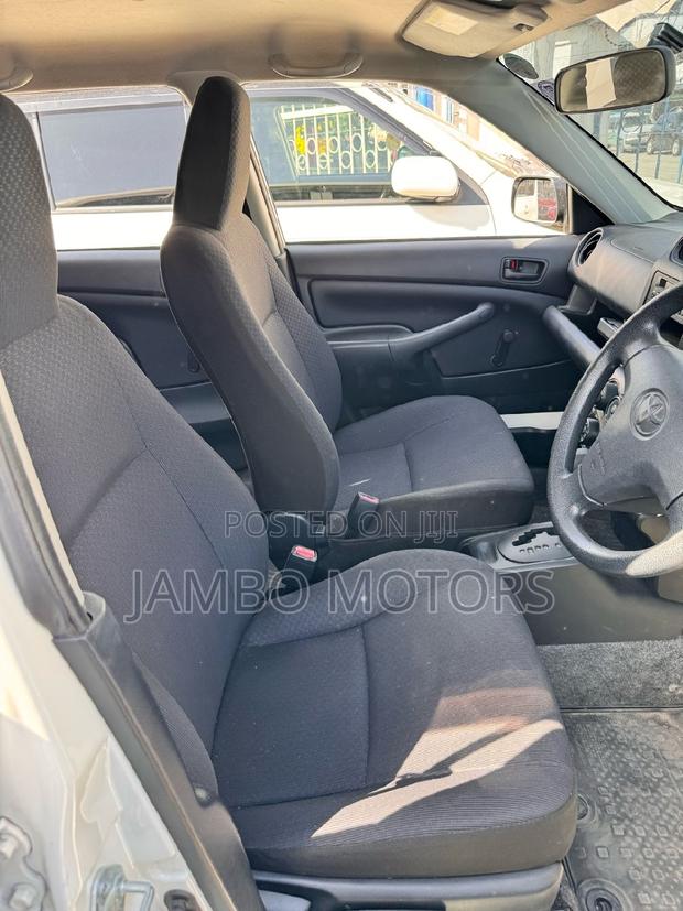 White 2016 Toyota Probox 1.5 F 2WD - Perfect for Daily Commute