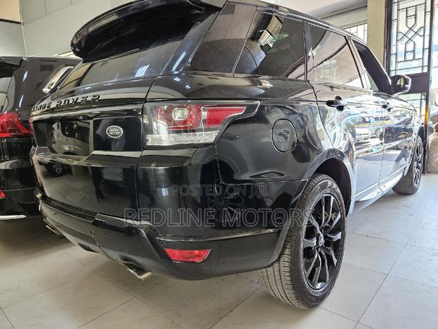 New 2017 Land Rover Range Rover Sport in Black: High-End SUV
