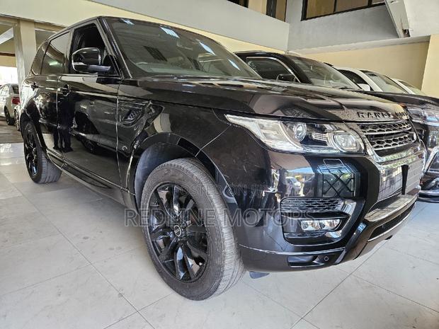 New 2017 Land Rover Range Rover Sport in Black: High-End SUV