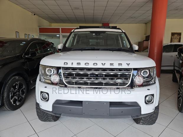 2016 Land Rover Discovery - Stunning White Edition