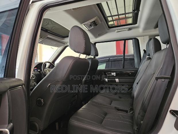 2016 Land Rover Discovery - Stunning White Edition