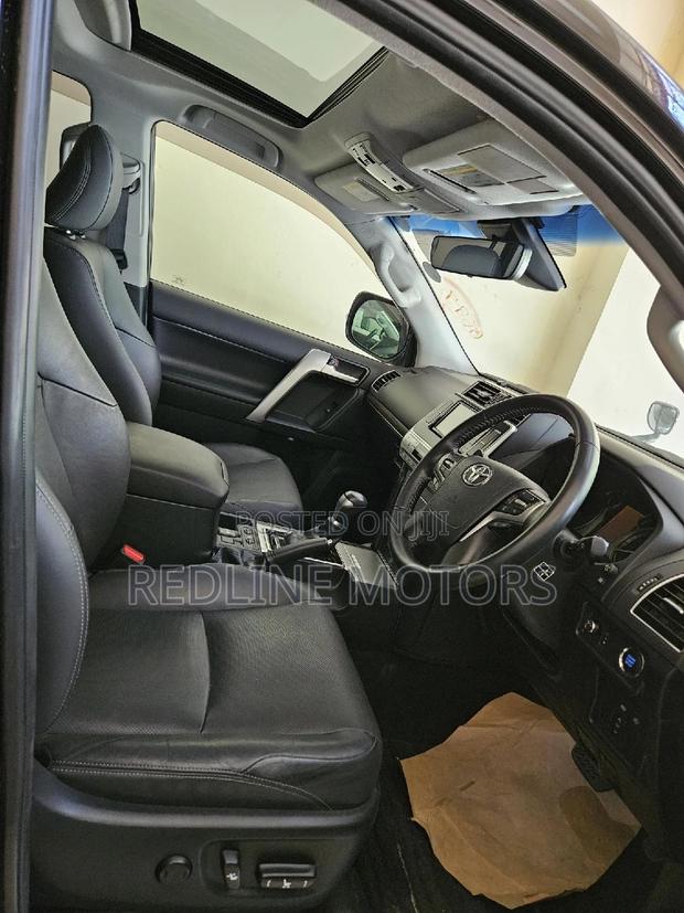 New 2018 Toyota Land Cruiser Prado 2.7 - Black Luxury SUV