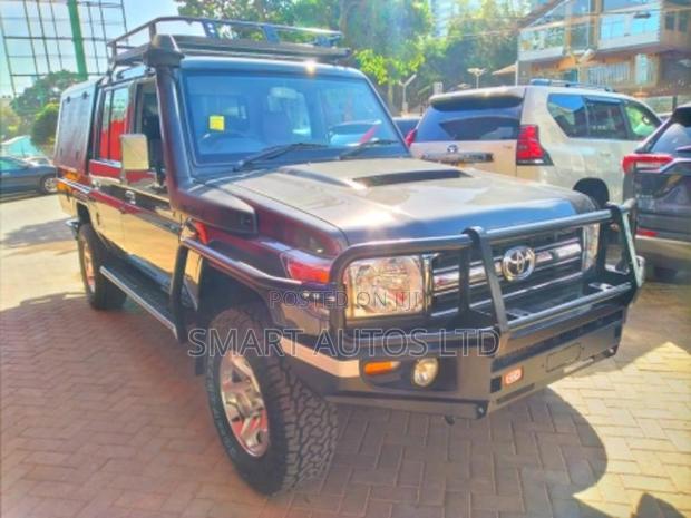 Toyota Land Cruiser 2023 Gray: Modern Luxury and Off-Road Excellence