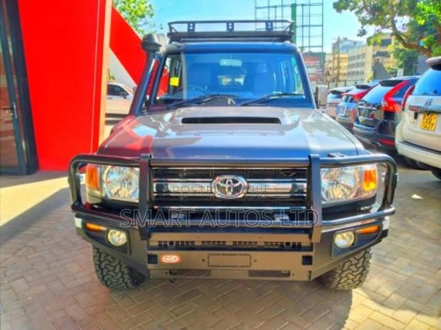 Toyota Land Cruiser 2023 Gray: Modern Luxury and Off-Road Excellence