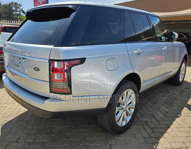 Pristine 2017 Land Rover Range Rover Vogue Silver - Premium Used SUV