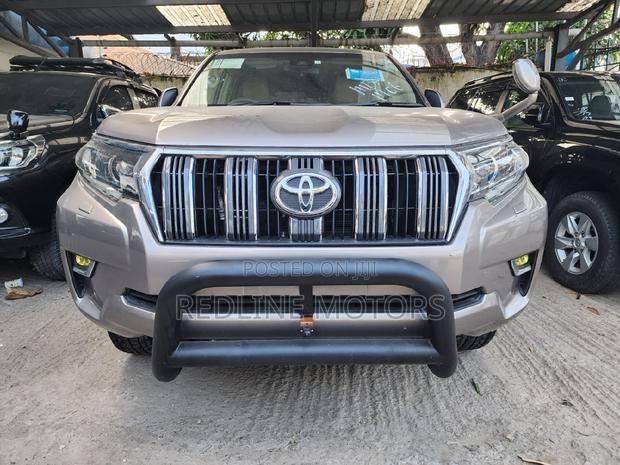 2018 Toyota Land Cruiser Prado 2.8 - Used Gray - Excellent Condition