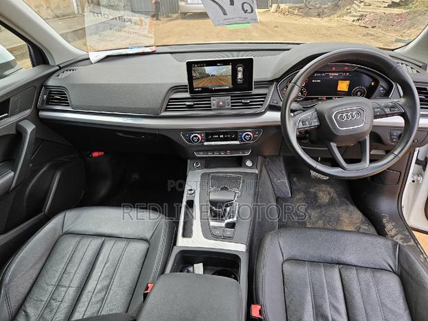 Pre-owned 2017 Audi Q5 2.0T Premium AWD quattro White