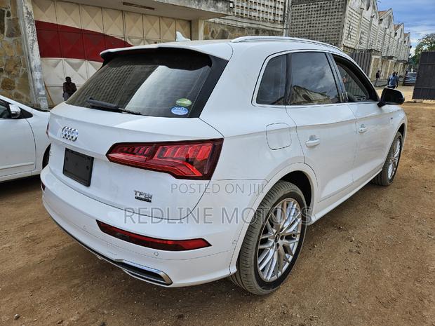 Pre-owned 2017 Audi Q5 2.0T Premium AWD quattro White